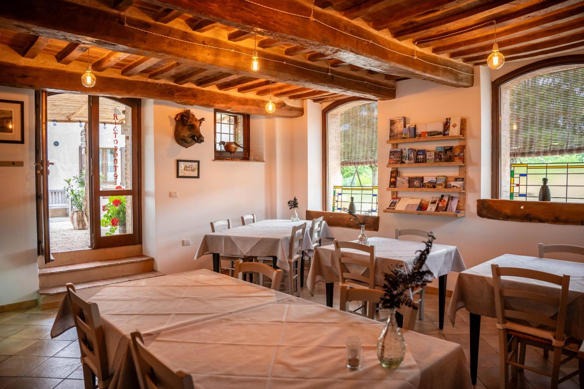 Agriturismo Il Castellaro Sassoferrato Exterior photo